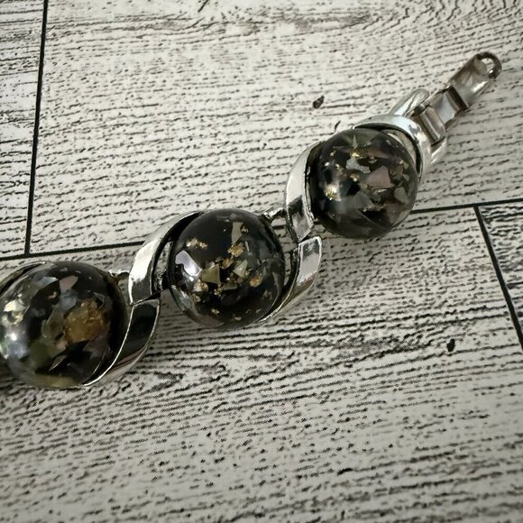 Vintage Silver Tone Confetti Lucite Link Bracelet Collector’s Item - Picture 4 of 7